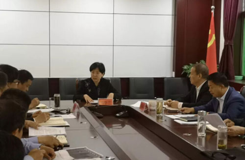 圖為臨清市召開銀河路超限站地磅整治專項(xiàng)會(huì)議現(xiàn)場(chǎng)